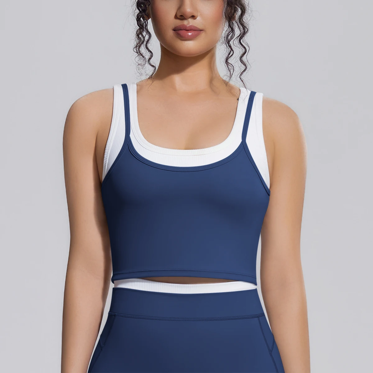 Naked Feel Schöner Rücken Yoga-Top für Frauen Stoßdämpfendes Lauf-Yoga-Tanktop mit Brustpolster Farbblockierendes Workout-Top – Detail 9