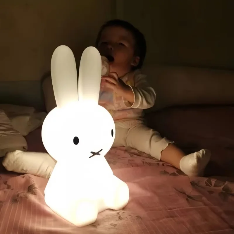 Hot New Creative Rabbit Bear Bedroom Bedhead Nightlight Ins Rechargeable Table Lamp Bedroom Children Bedside Toy Christmas Gifts