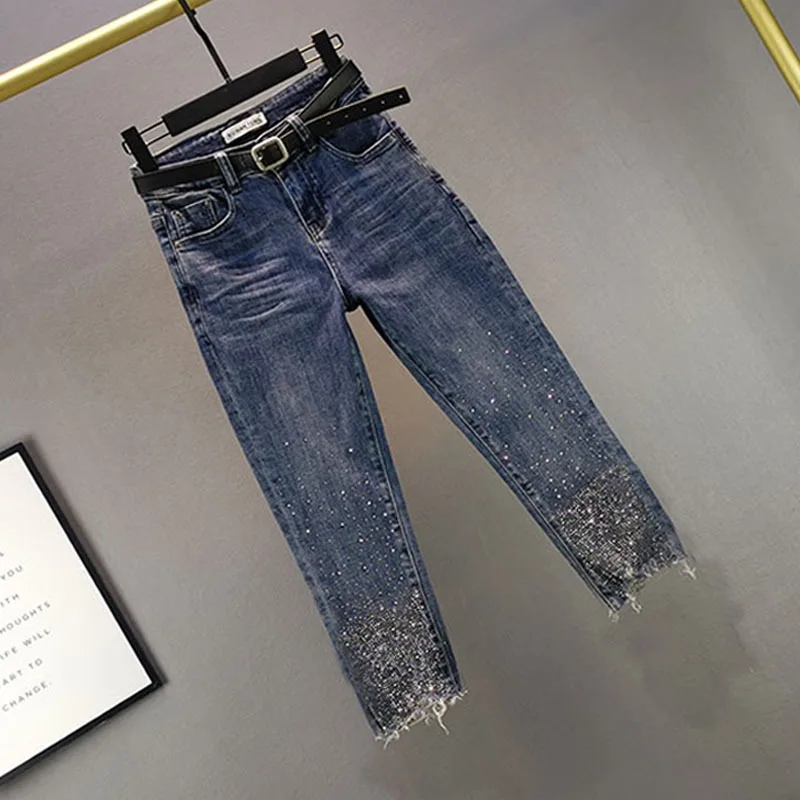 

Новый летний стиль миниатюрных джинсов, инкрустированных бриллиантами для женщин. Узкие и облегающие универсальные джинсовые брюки-карандаш с высокой талией.