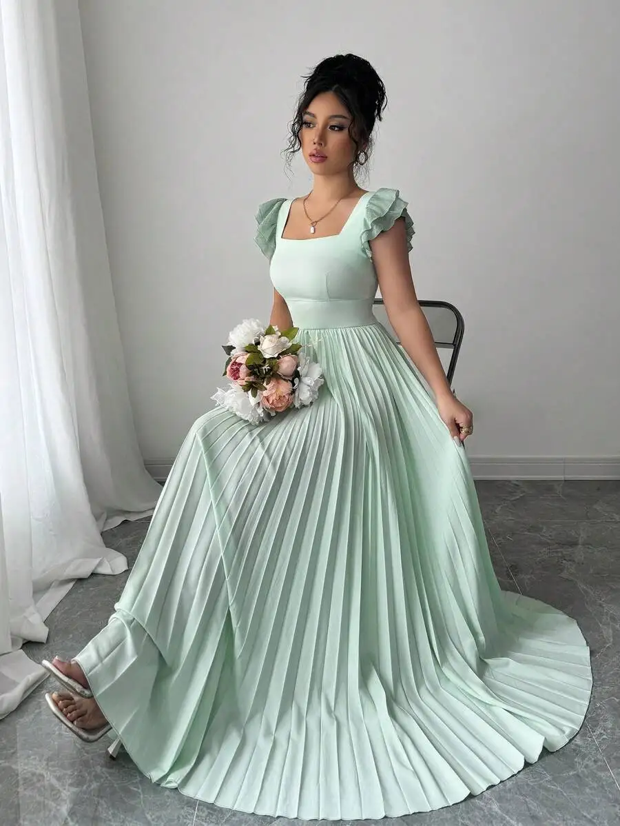 Robe maxi élégante à col carré vert menthe, manches à volants et plissée