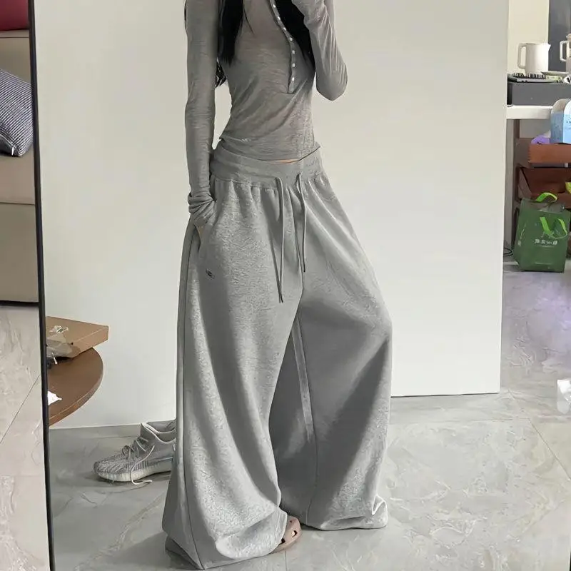 Korean Gray Oversize Style Loose Sweatpants Women Aesthetic Fashion Sport Pants Embroidery High Waist Y2k Vintage Baggy Trousers