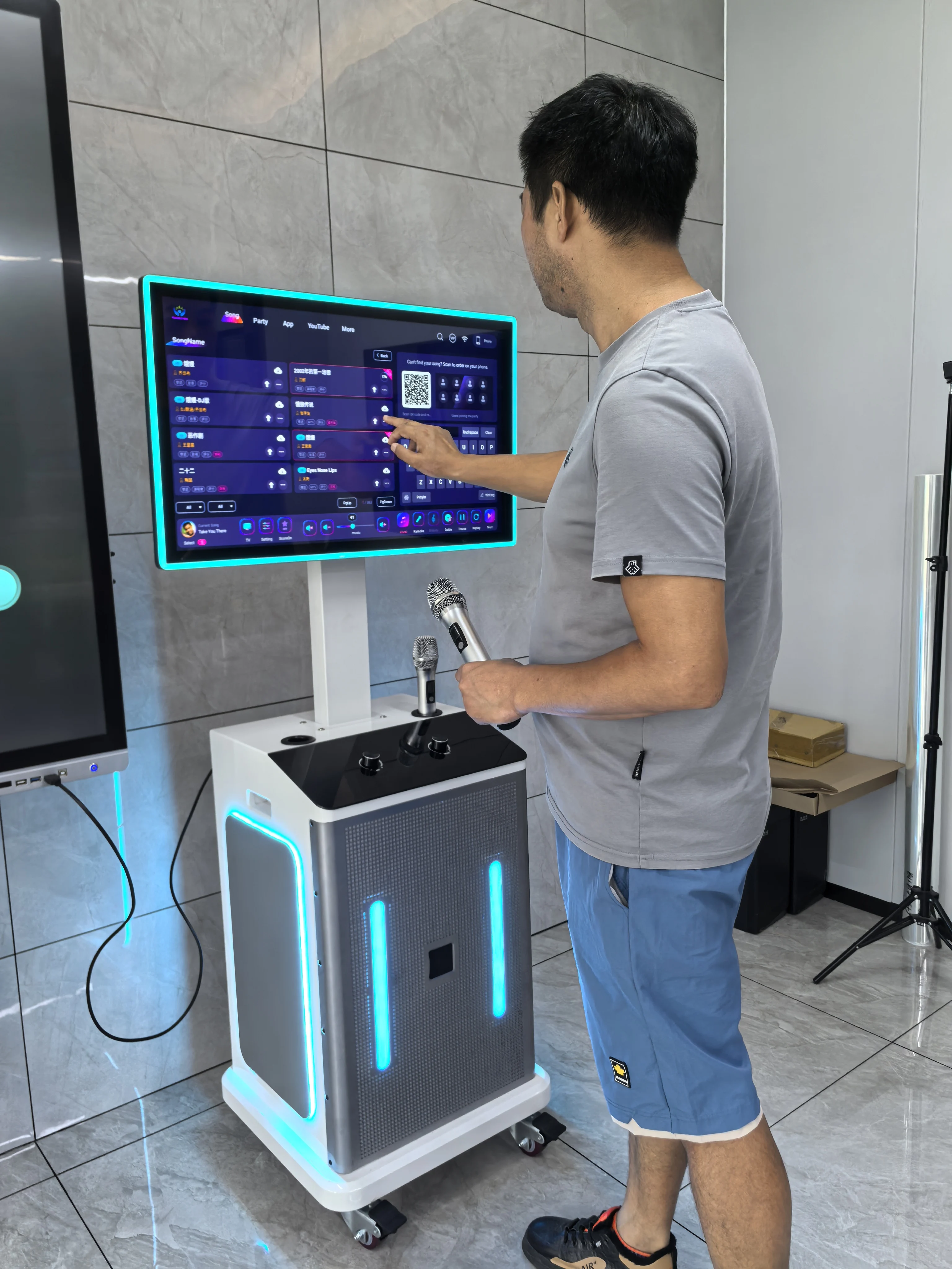 Home Karaoke Machine with Wireless Condenser Microphone Mobile Phone Compatible Karaoke Studio Microfono with Screen view 2