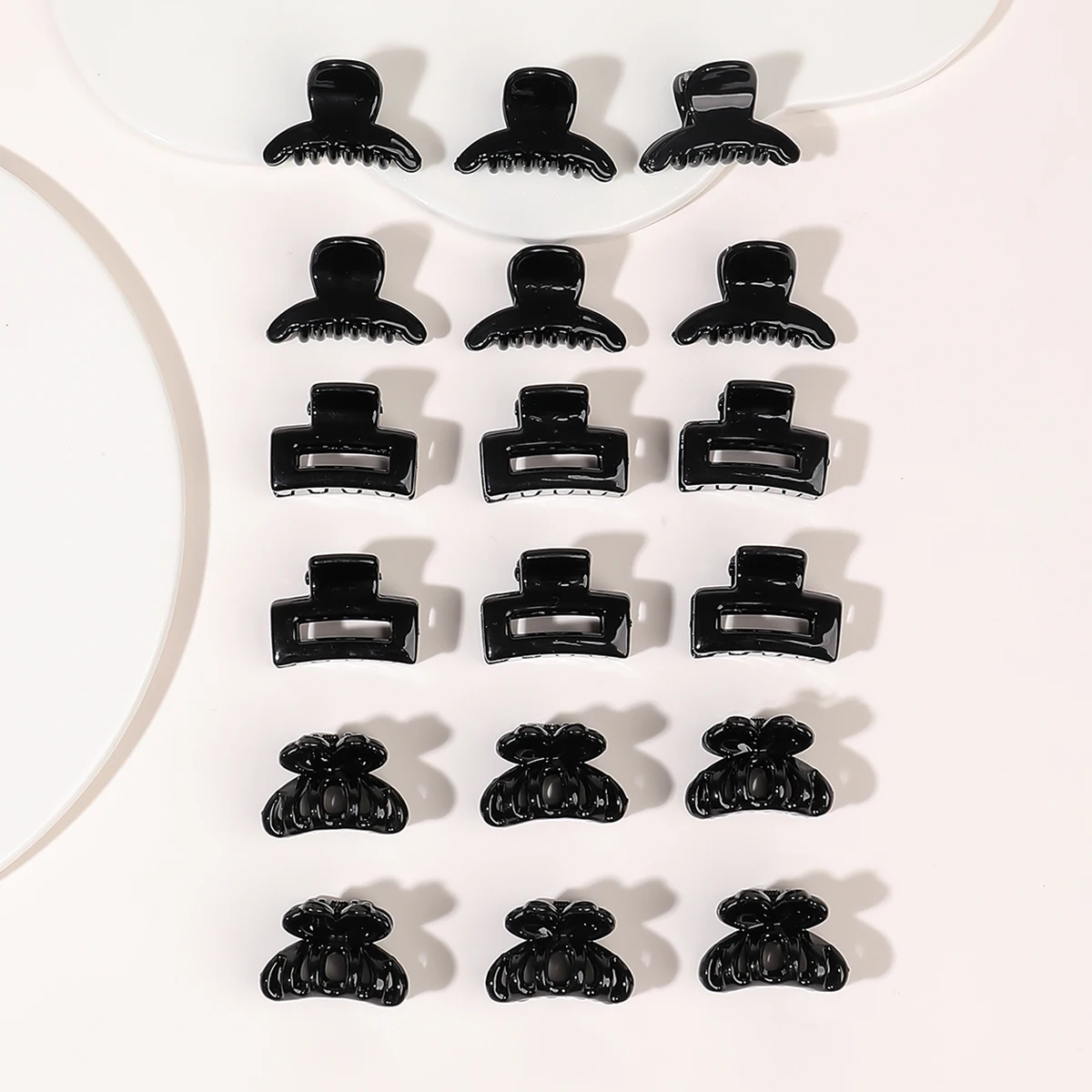 18 Pieces Mini Black Hair Claw Clips ,For Thin Thick Hair ,1 Inch Small Non-Slip Fixed Bangs Decoration Hairstyle Accessory