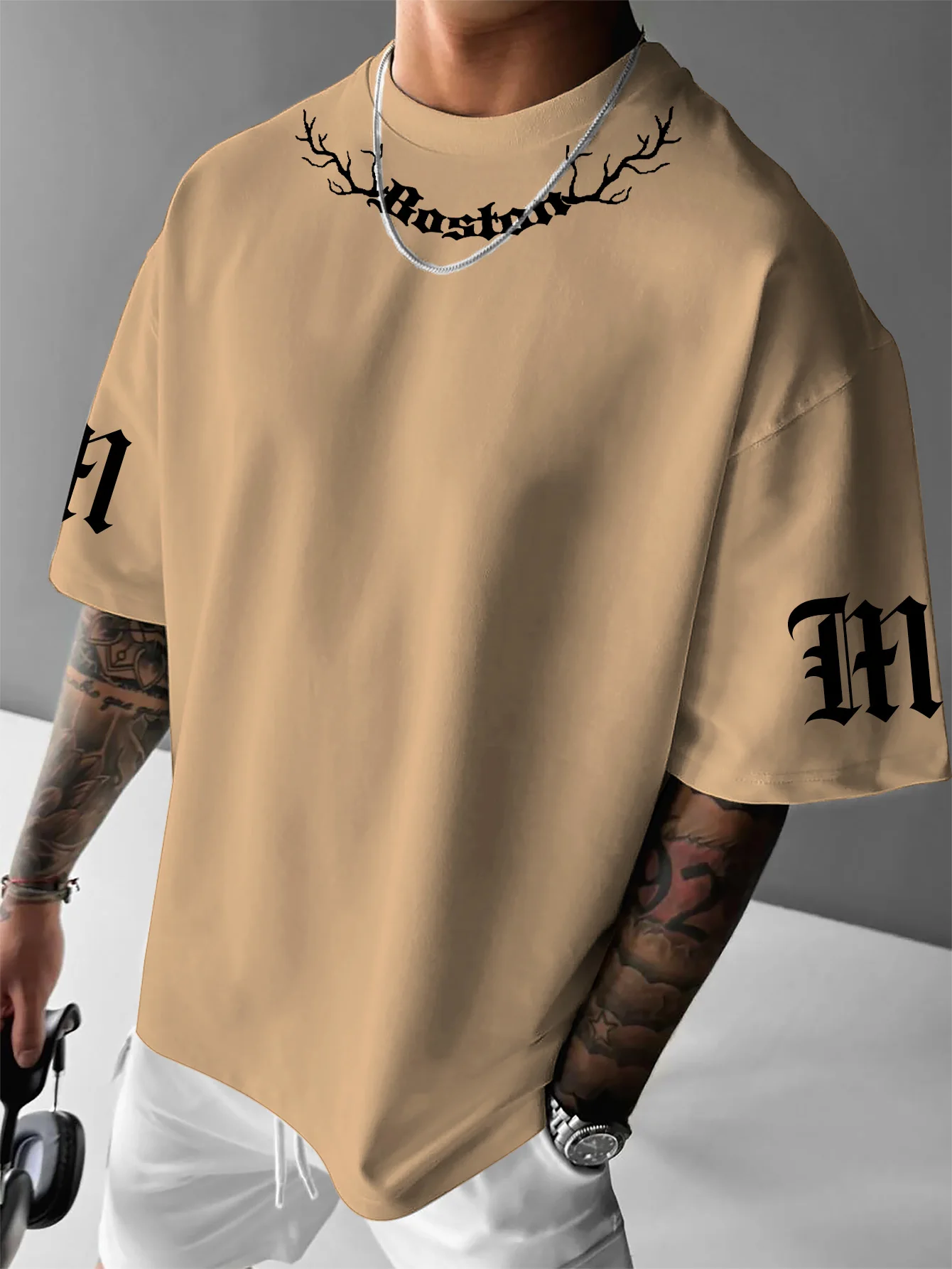 Men's Tee, Neckline Branch Boston Text & Sleeve Gothic Initial Pattern Print, Chicano Urban Style, Street Fashion Outfit, S-XXL
