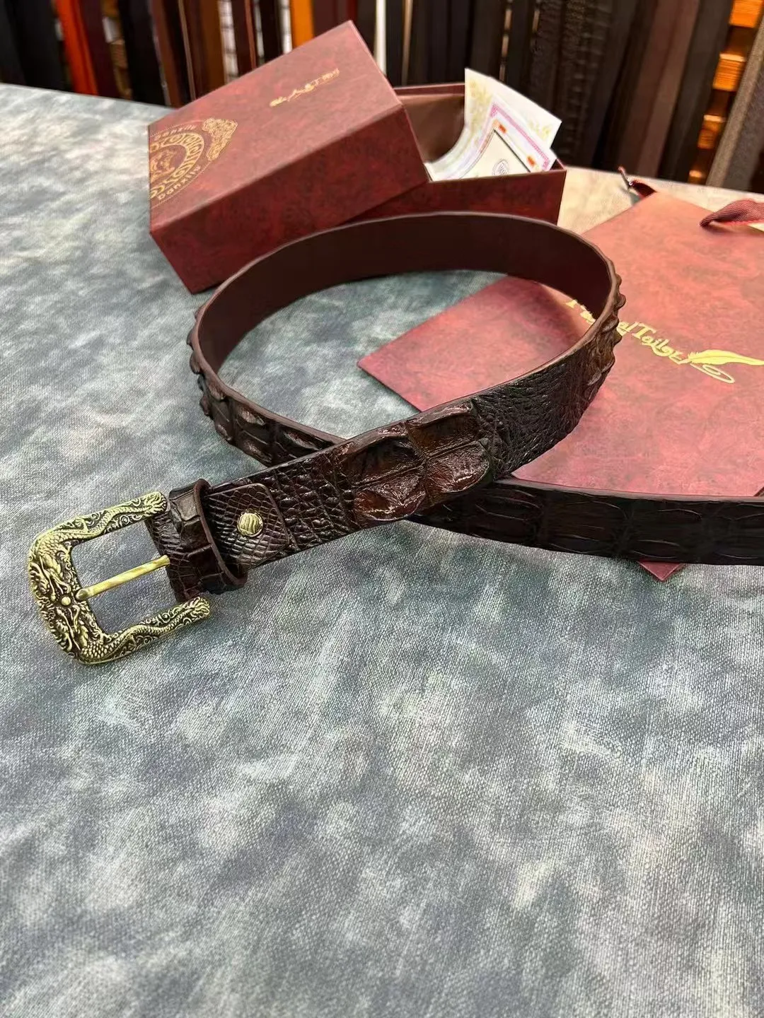 Genuine crocodile skin men belt with stainless steel buckle a whole piece alligator leather back tail bone leather material