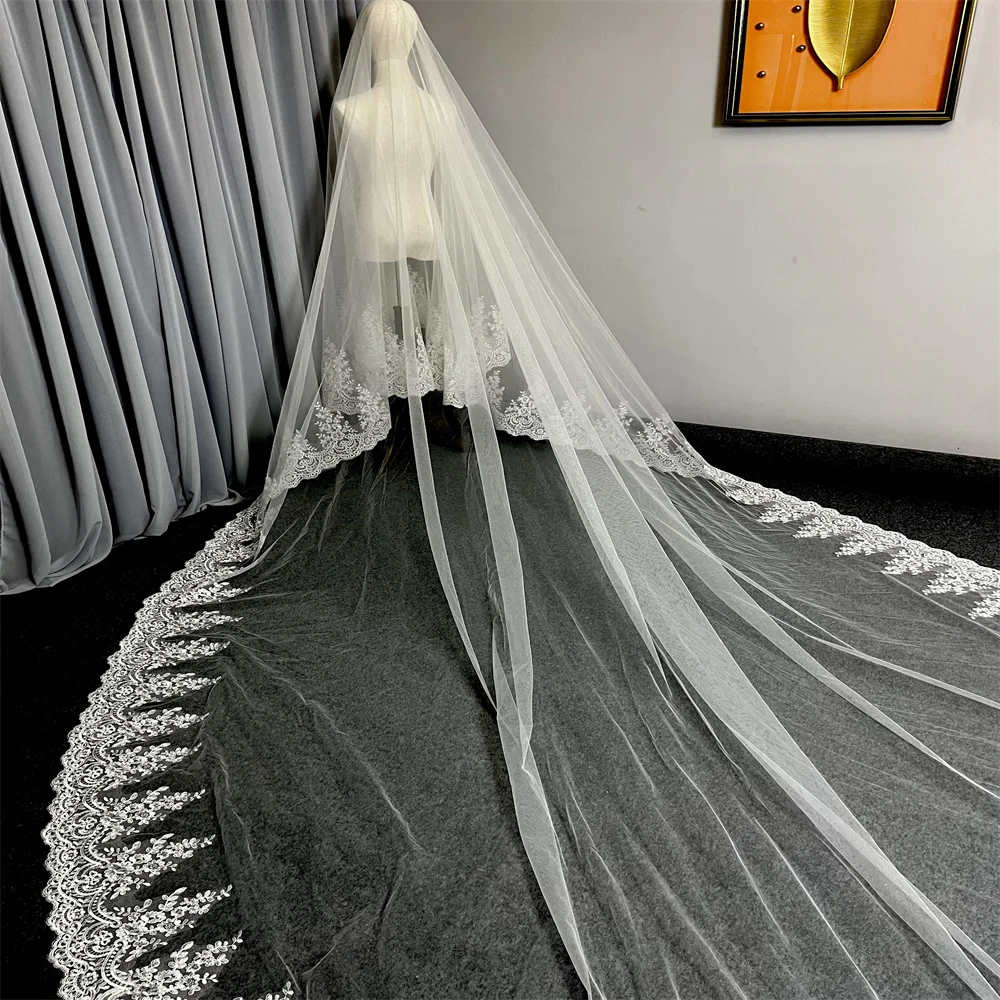New Long Lace Decal Wedding Mantilla Veil 1 Layer 3M 4M 5M Cathedral Length Luxurious Bridal Veil Bridal Veil Accessories image 2