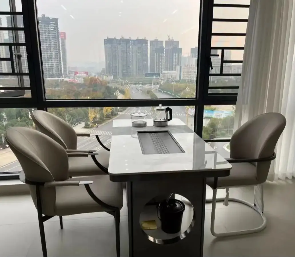 كرسي غرفة الانتظار عالي القيمة لغرفة المعيشة وغرفة الطعام ومكتب المكياج والمطعم التجاري كرسي مناسب