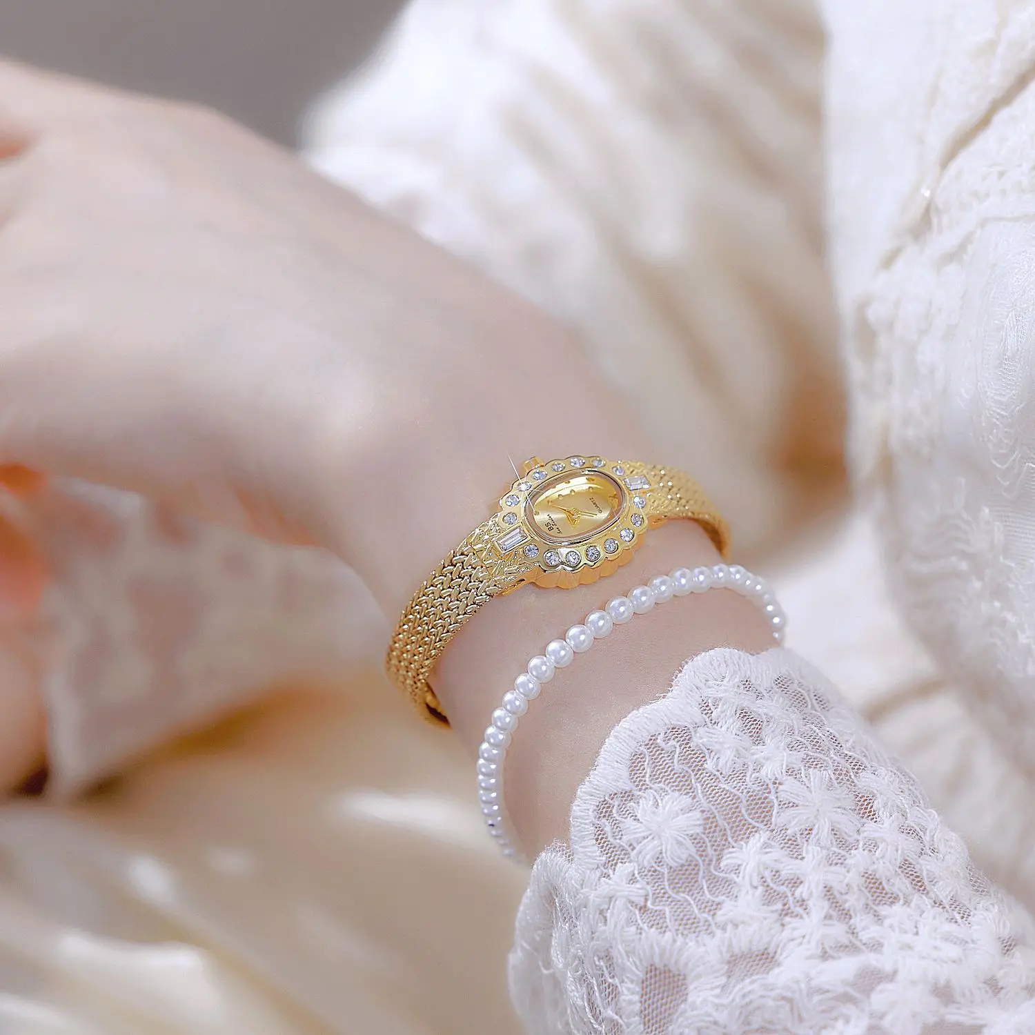 Женские часы, новые модные винтажные золотые часы с бриллиантами, аналоговые кварцевые водонепроницаемые женские наручные часы, подарок, роскошь