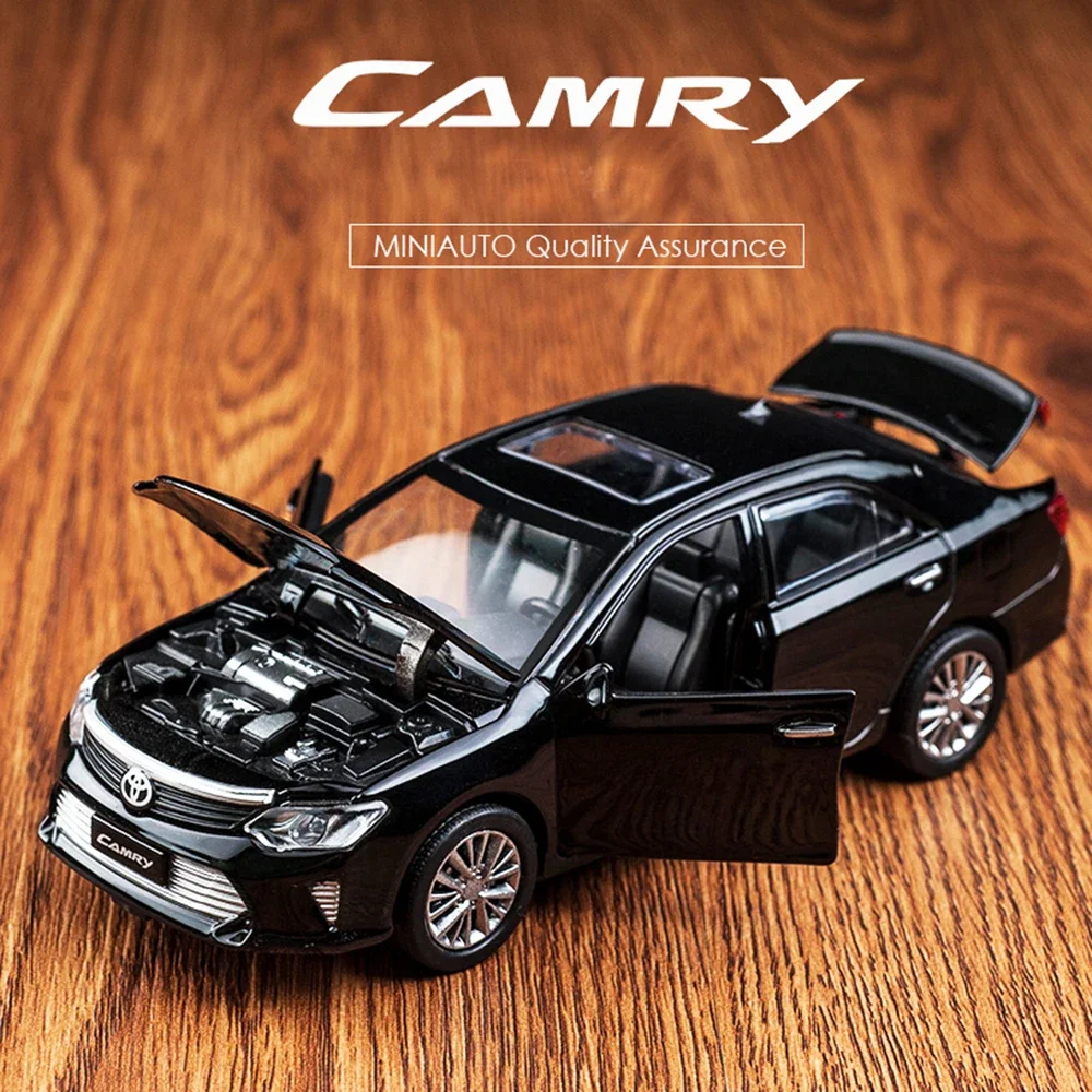 1:32 Toyota Camry Model Car Alloy Diecast Toy Car Children Metal Toys Pull Back Wheels Machinery For Kids Boy Gift A164