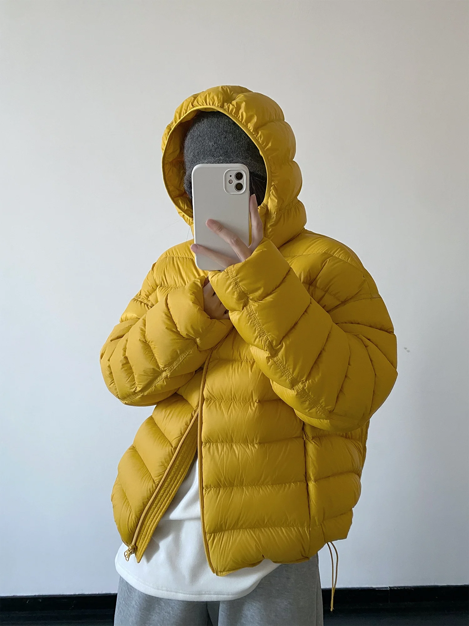 

SunYeo Women's Loose Fit down Jaet with Hood Autumn Winter White Du Feather DuPont Coated Ribbed Design Warm Stand...