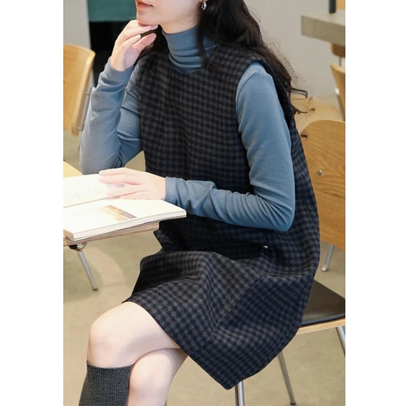 Women Clothing 2024 Autumn Winter Vintage Plaid Luxury Chic Dresses Korean Fashion Casual O Neck Sleeveless All Match Midi Dress