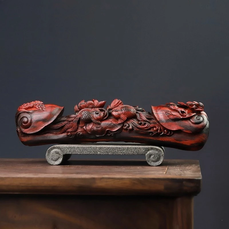 

Ruyi windfall ornament lobular red sandalwood handmade wood carving retro home crafts