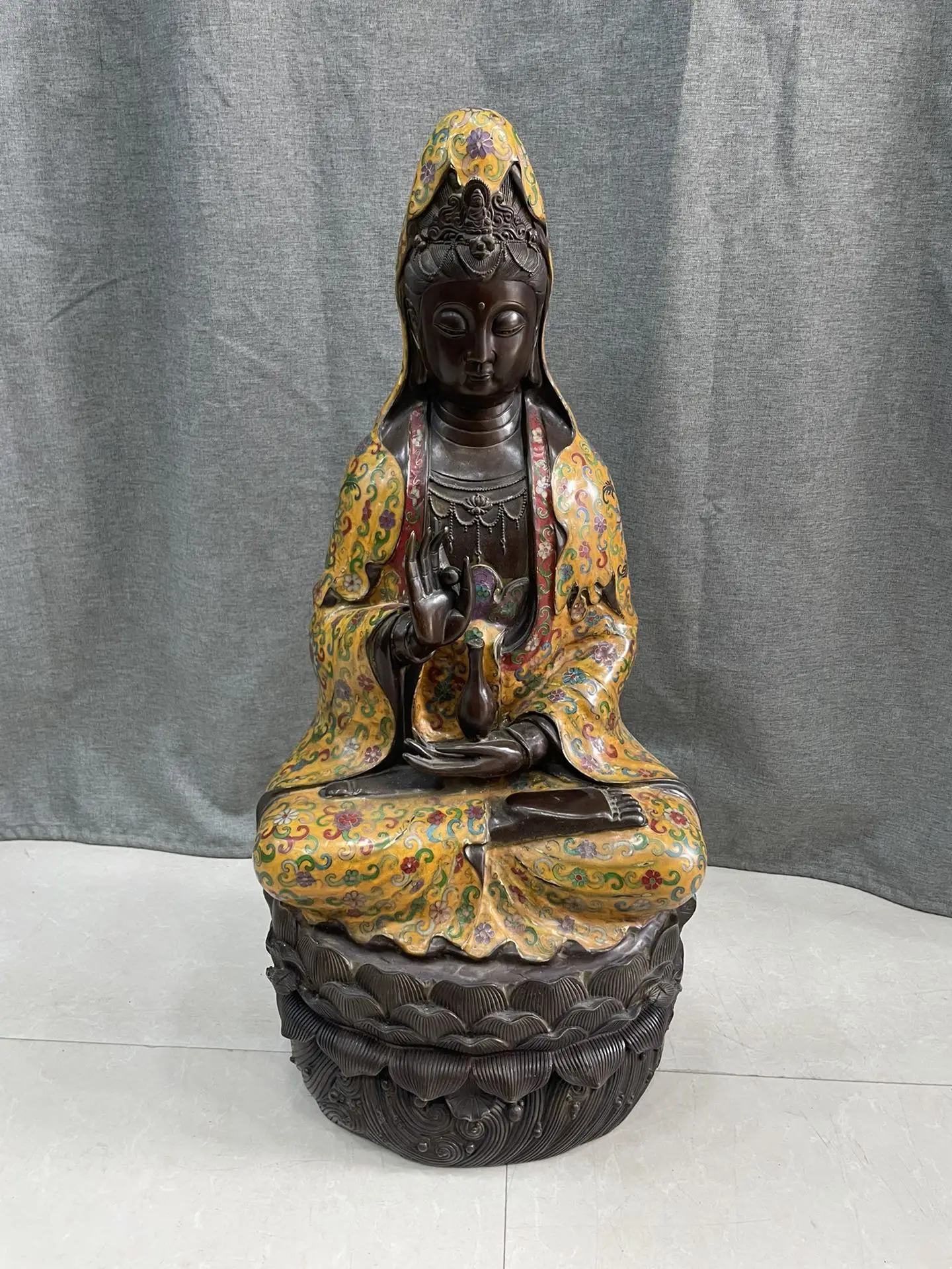 

26 "Старый бронзовый перегородчатый цветочный узор Лотос Будда Терраса Амитабха Гуаньинь Бодхисаттва Сидящий Будда