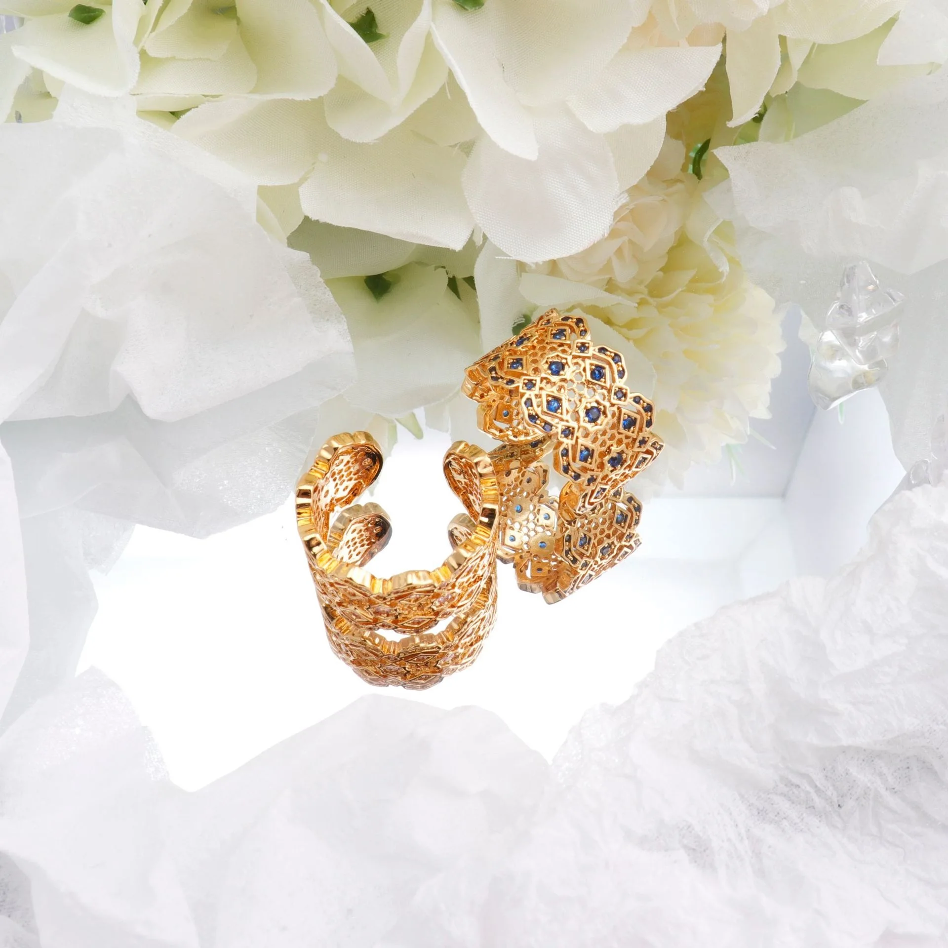 

Vintage Baroque Gold Rhinestone Thick Open Exaggerated Ring for Women Wedding Chunky Jewelry