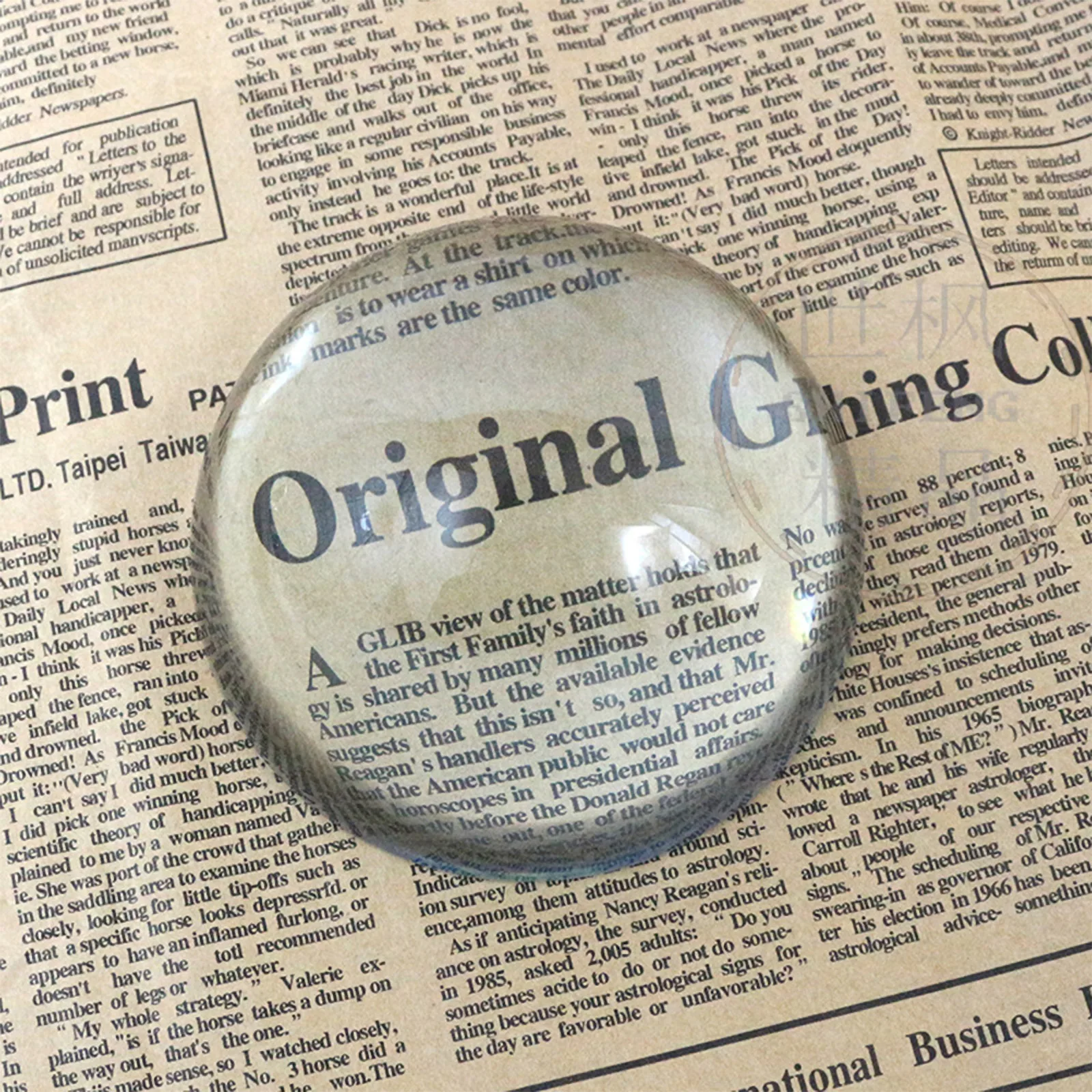 

Dome Hemispherical Paperweight Magnifying Glass Optical Magnifier 97mm Reading Documents Books Maps Glass Magnifier