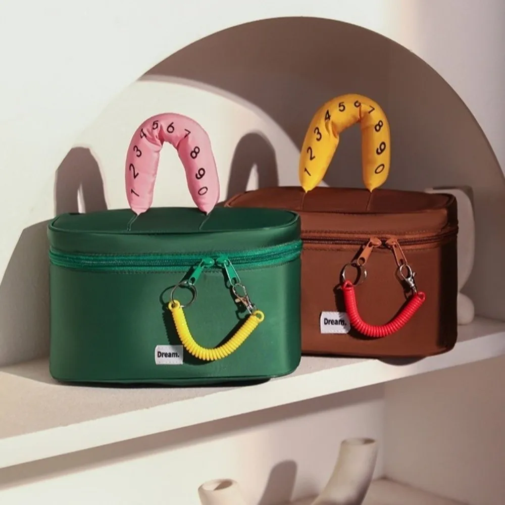 กระเป๋าใส่เครื่องสำอางแบบพกพา ดีไซน์น่ารัก ความจุเยอะ ผ้าฝ้าย กันน้ำ ใช้จัดเก็บของใช้ในห้องน้ำ