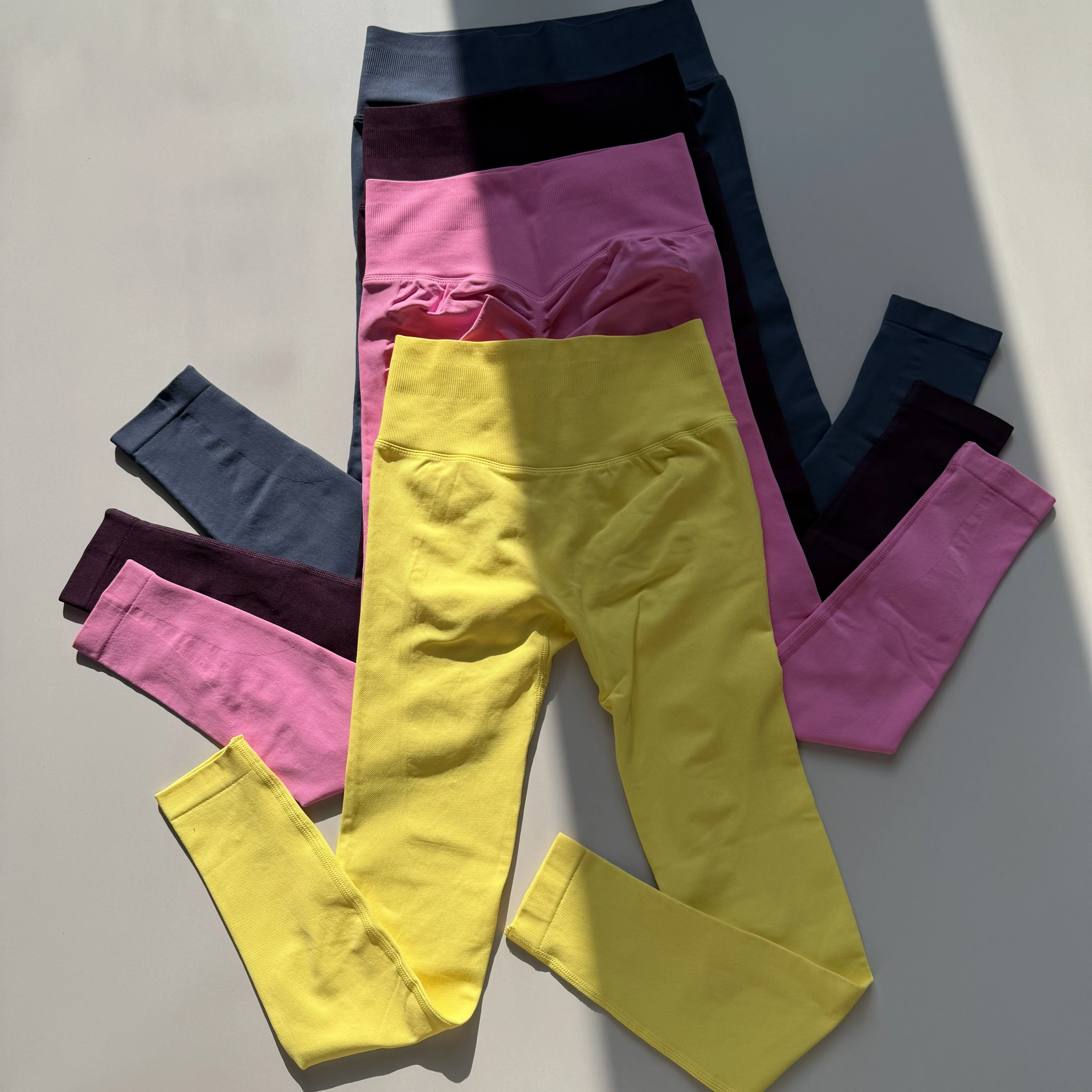 Seamless Sport Yoga High Waist Pants Leggings Sport See Through Yoga Gym Running Quick Dry Pants Scrunch Butt Pants