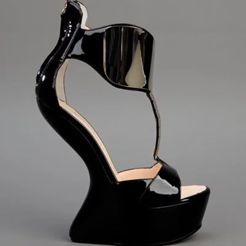 Fretwork Heels Glänzende Pathwork-Plateau-Sandalen Sexy spitze Zehenpartie aus Leder Größe 35-48 Maßgeschneiderte Neuheiten Modische Damenschuhe