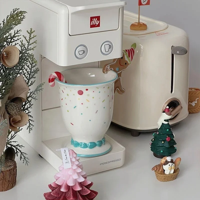 Creative Gingerbread Man Mug Ceramic Cartoon Christmas Decoration Water Cup Milk Coffee Breakfast Mug With Spoon Birthday Gifts