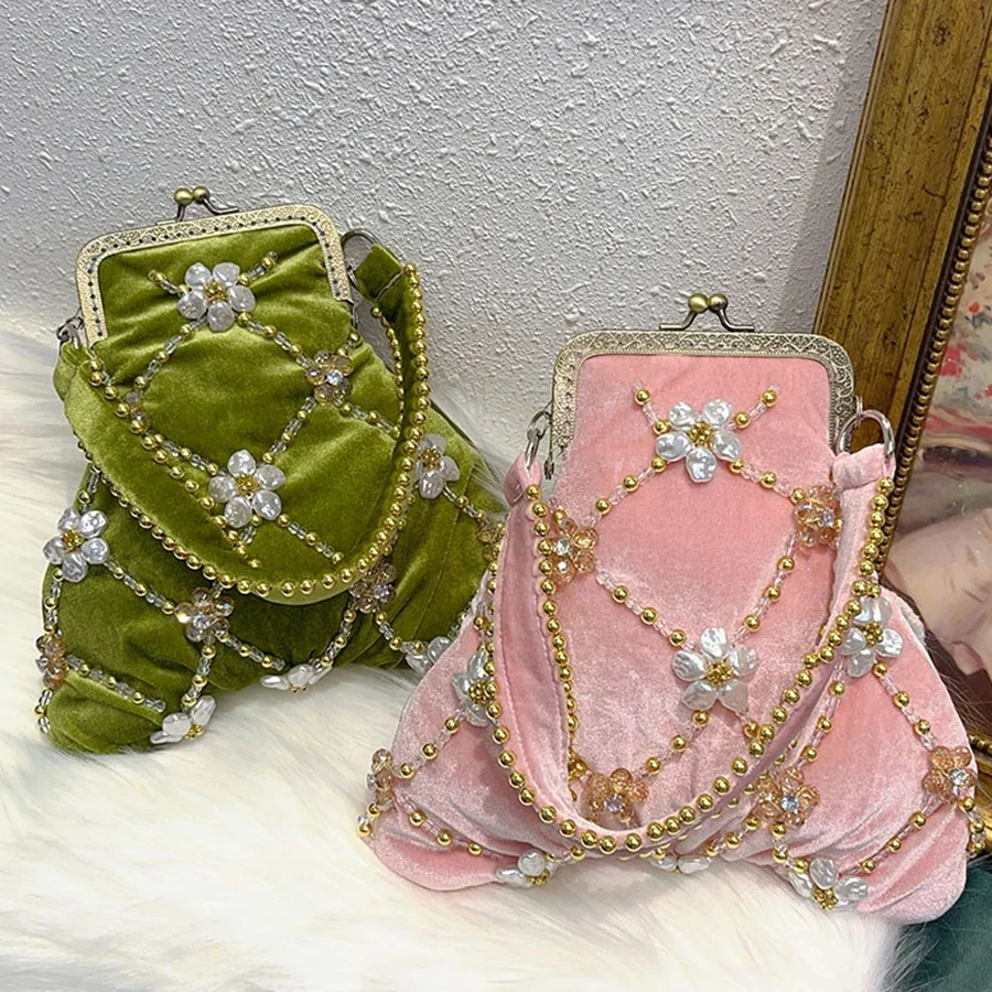 

Luxury Handbag Velvet Hand-Beaded Flower Cheongsam Party Dinner Bag Pearl Chains Shoulder Crossbody Bag For Women Shell Clip Bag