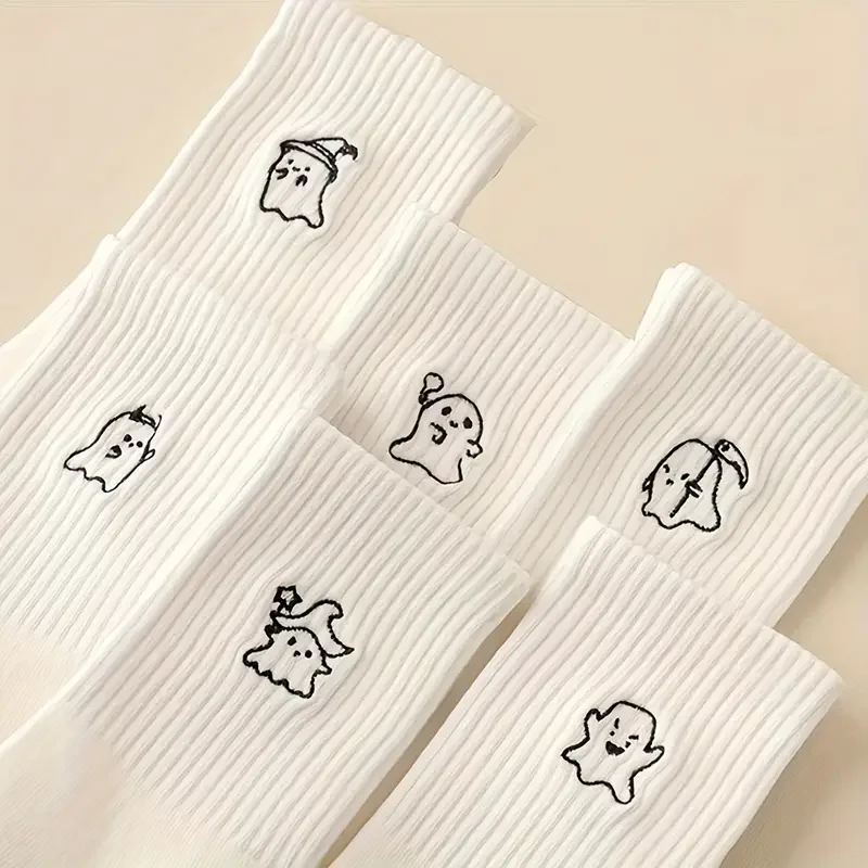 5 Pairs of Random Novel Funny Cartoon Women's Mid Tube Socks With Exquisite Personality and College Style White Girl Socks