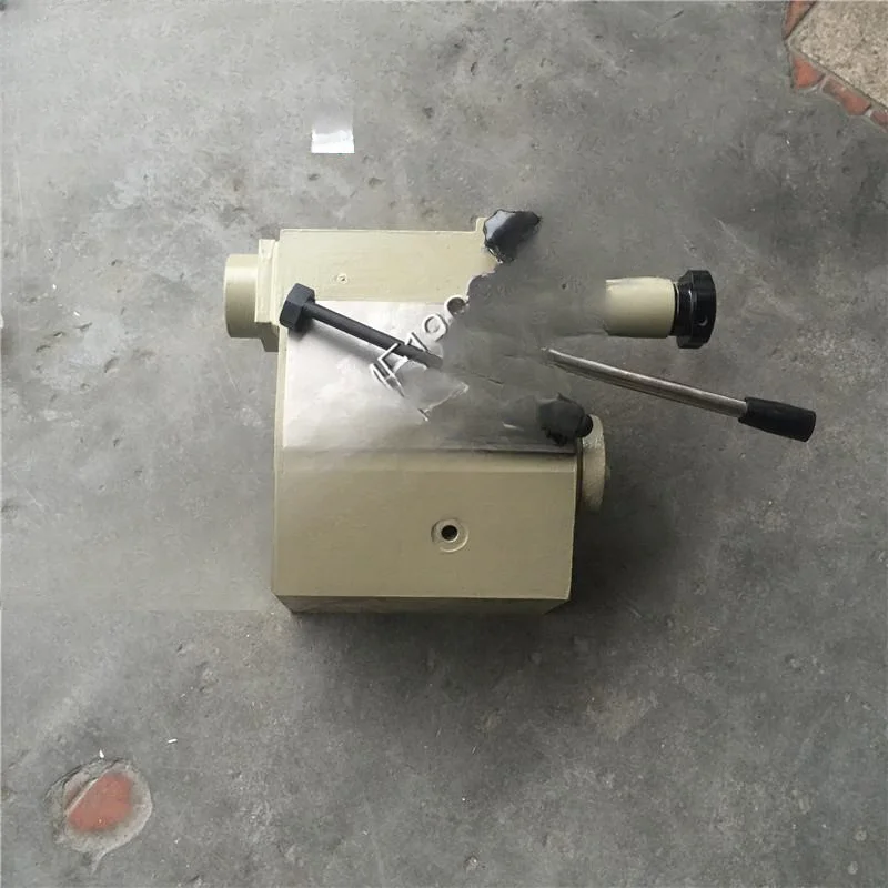 Grinding machine M1432 hand crank