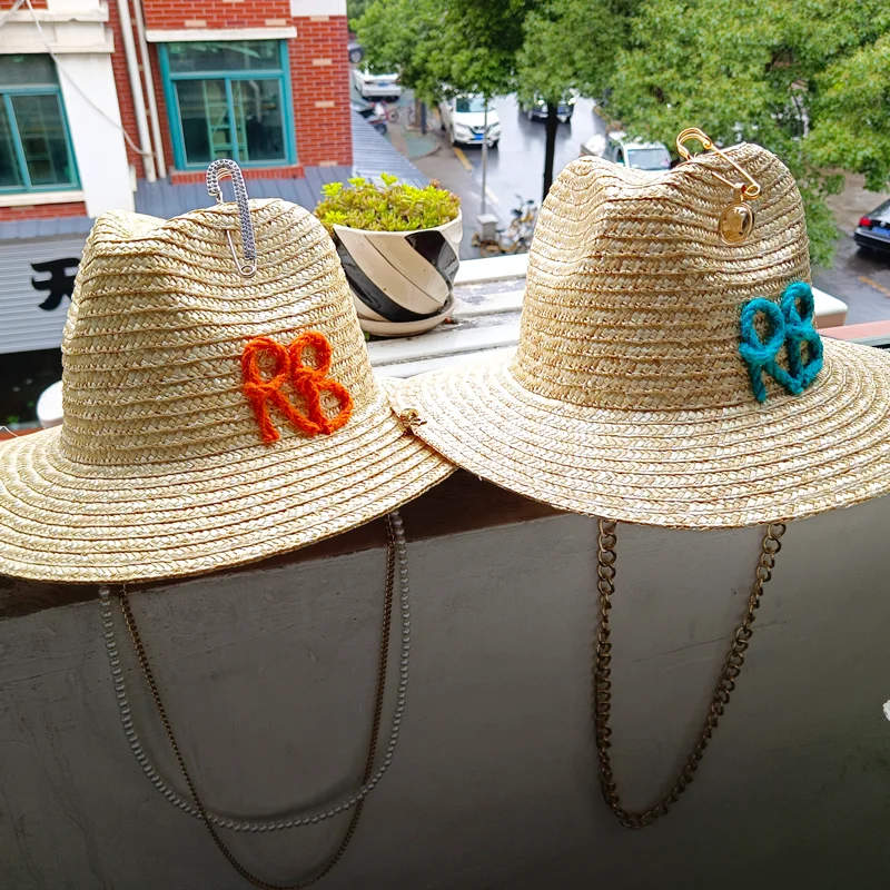 2024 Jazz Straw Hat Pearl Chain Sun Hat DIY New Letter Hat Beach Hat Men and Women Punk Style Sun Hat 여름모자