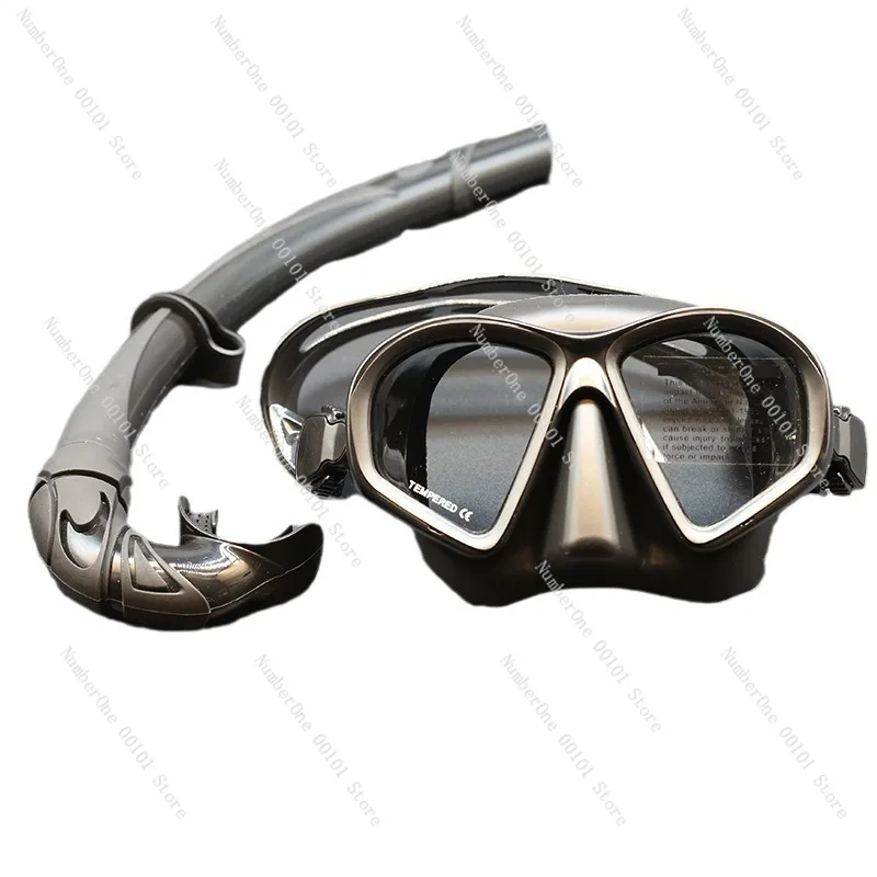 

Cross-border wholesale low-capacity freediving mask tempered glass snorkeling mask with bracket