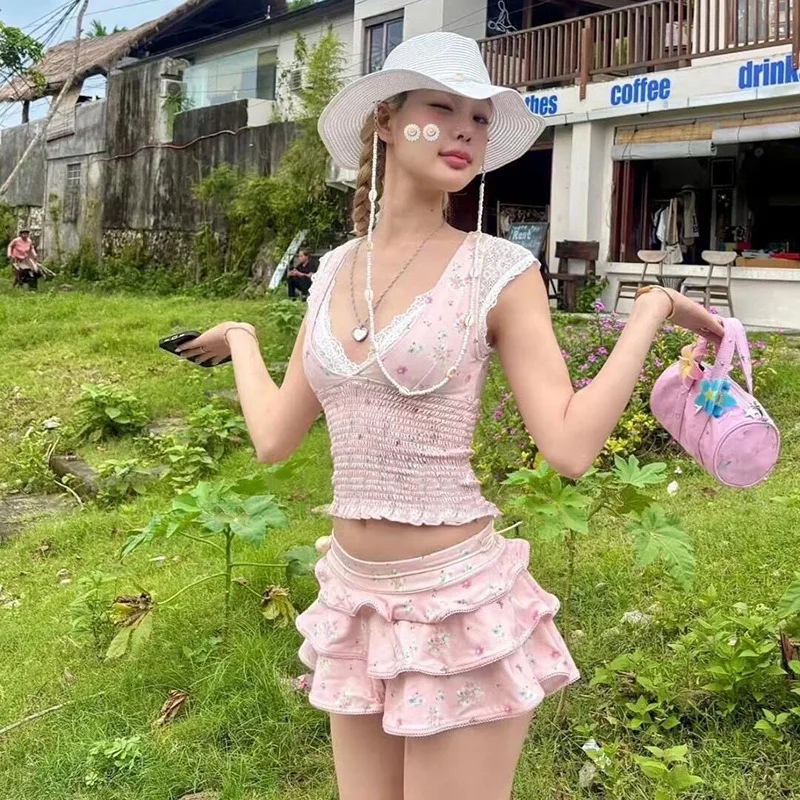 

Summer Style Girls Two-Piece Swimsuit Pink Lace Waist Cinched Soft Sexy Cute Baddie Style High Stretch for Beach Pool Vacation