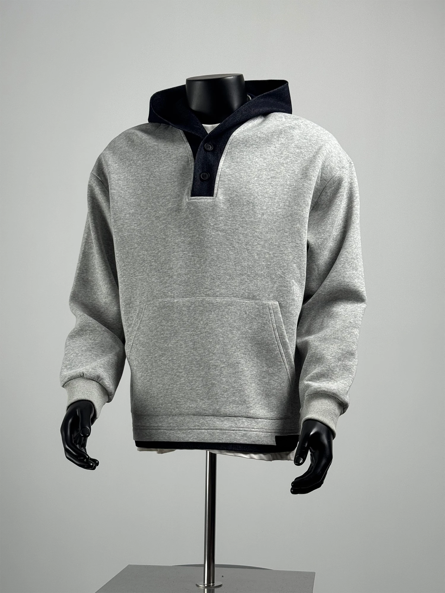 

Japanese Sle Fake Two-Piece Hoodie Men's Loose Fit Casual Overhead Top Color Blo Design Autumn Season Versatile Outerwear