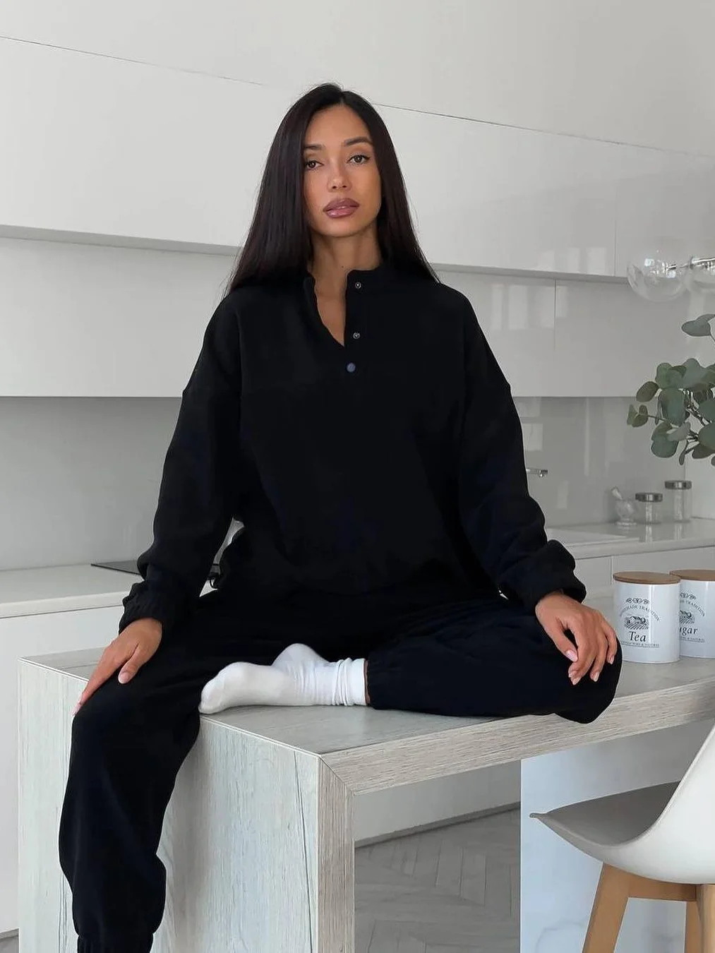 

Новинка 2025, женский комплект спортивных штанов с флисовой толстовкой и капюшоном, однотонный повседневный спортивный костюм свободного покроя без капюшона, комплект из двух предметов