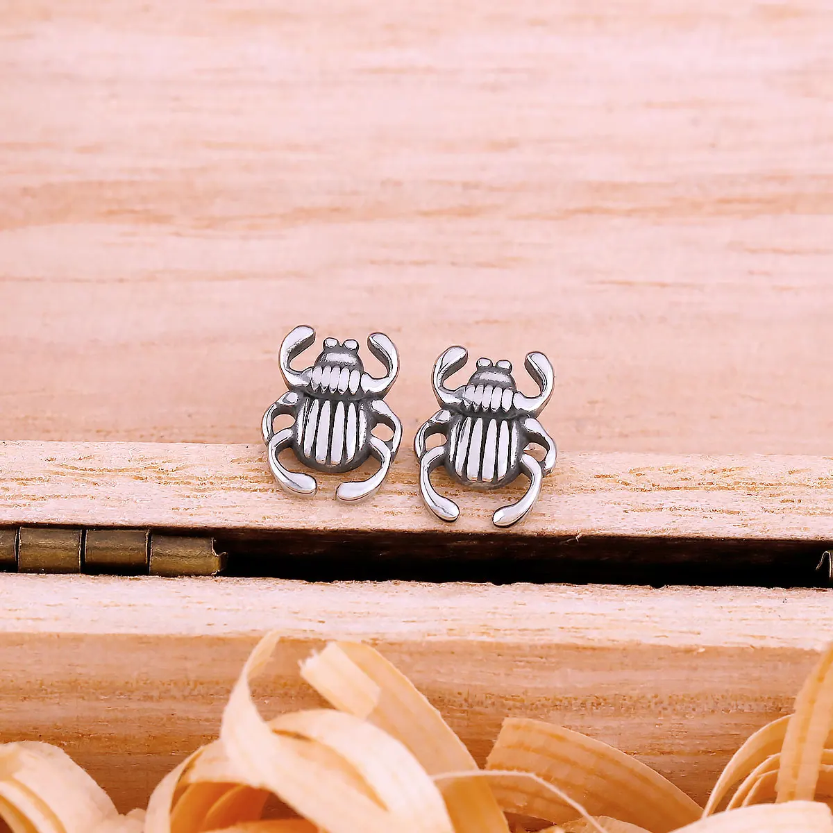 Punk Spider Animal Stud Earrings Men Women Stainless Steel Fashion Daily Earrings Vintage Hip Hop Gift Party Jewelry view 2