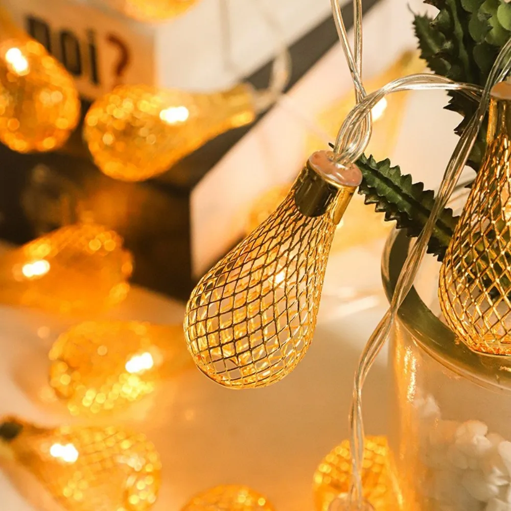 

59.06/118.11in Gold Metal Mesh Teardrop and Heart String Lights Battery Powered Fairy Light for Bedroom Wedding Party Home Decor
