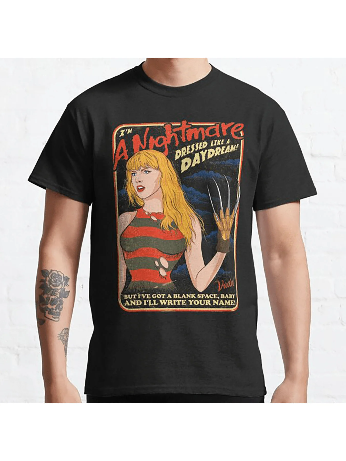 

I Am a Daydream Nightmare T-Shirt with Retro Pattern Design, Casual Cut, 100% Pure Cotton, Soft and Comfortable, Perfect Gift for Horror Fans, Halloween, Birthday or Everyday Casual Wear