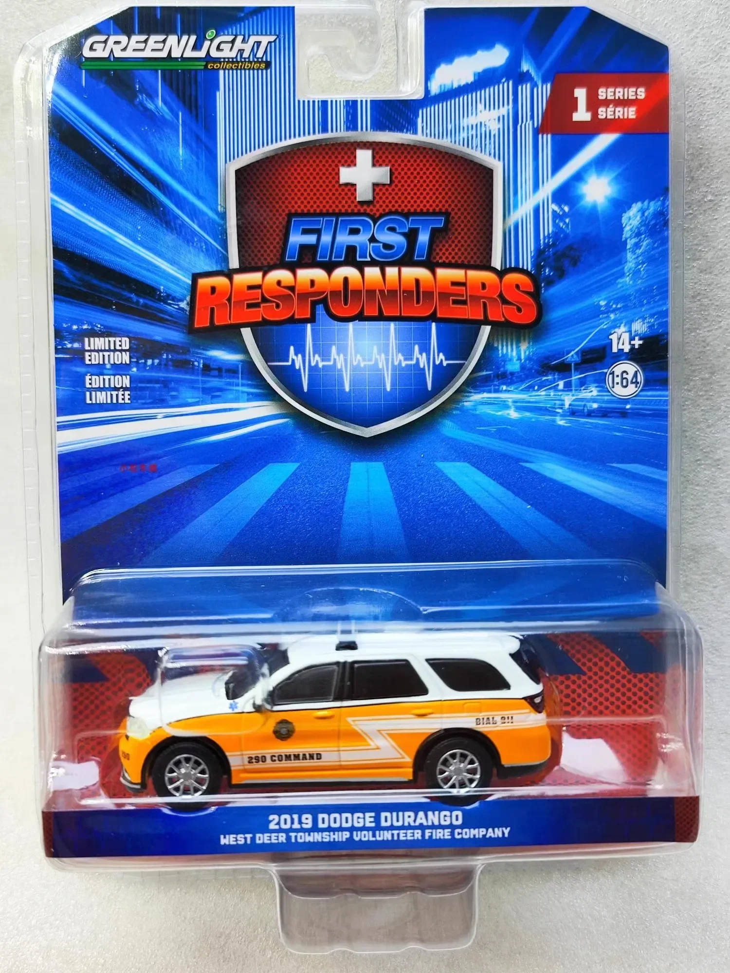 

1:64 2019 Dodge Durango West Deer Township Uolunteer Fire Company Diecast Metal Alloy Model Car Toys For Gift Collection