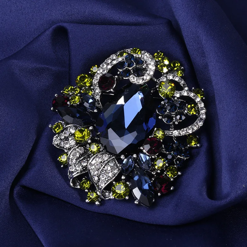 Luxury Women Men Bohemian Style Fashion Elegant Crystal Brooches Pins Vintage Classic Banquet Party Jewelry Shiny Brooch Pin