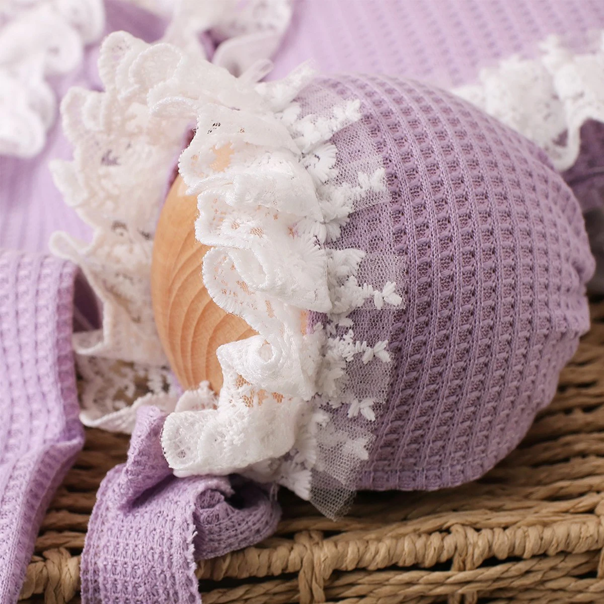 3 Pieces Set Newborn Girl Outfits for Photo Shooting Baby Girl Lace Jumpsuit with Hat and Pillow Set Infant Photography Outfits