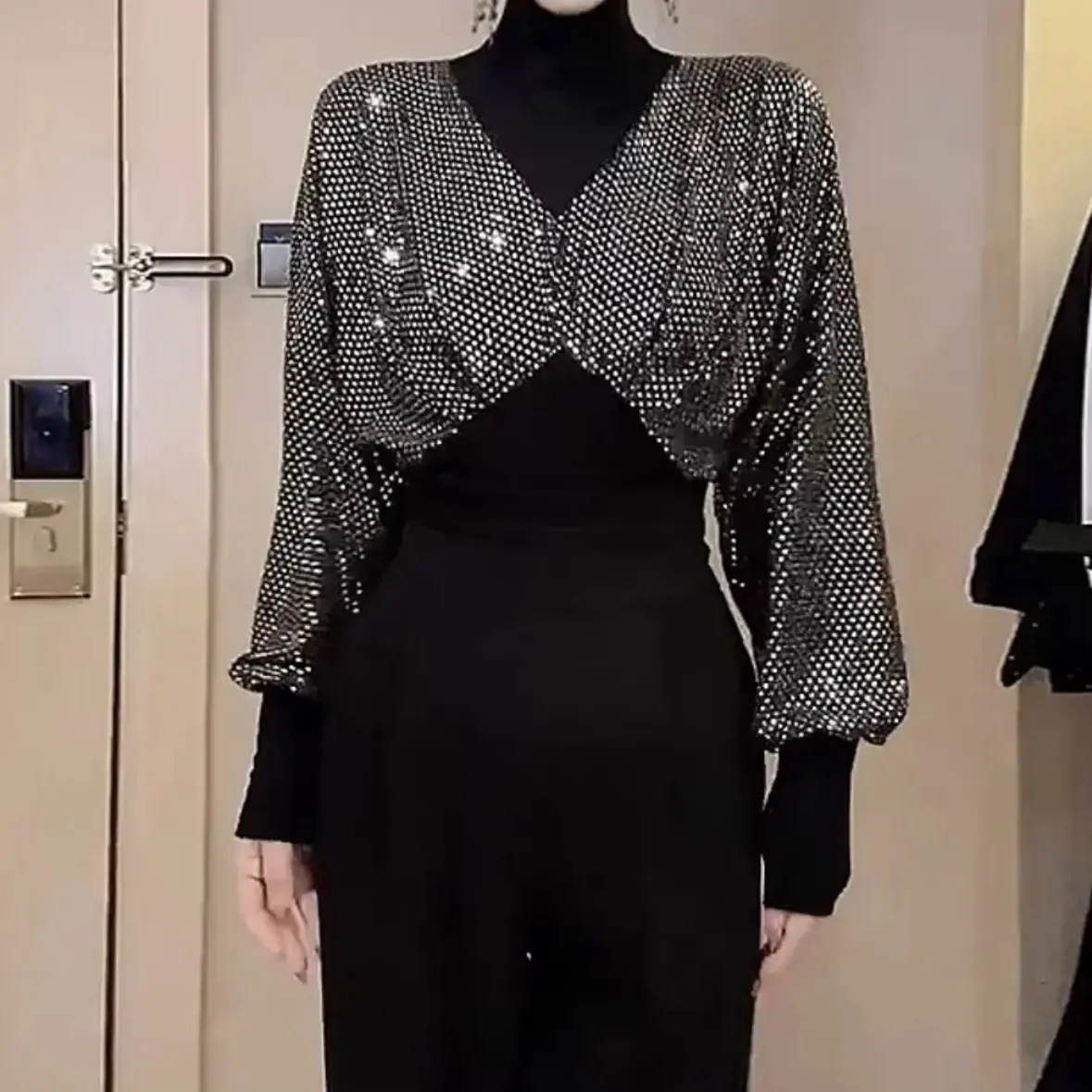 

Fall Faion Long Sve Women's irt Glitter Splicing Lady's Top Ele Design Versatile Polyester Fiber 00% Premium Quali