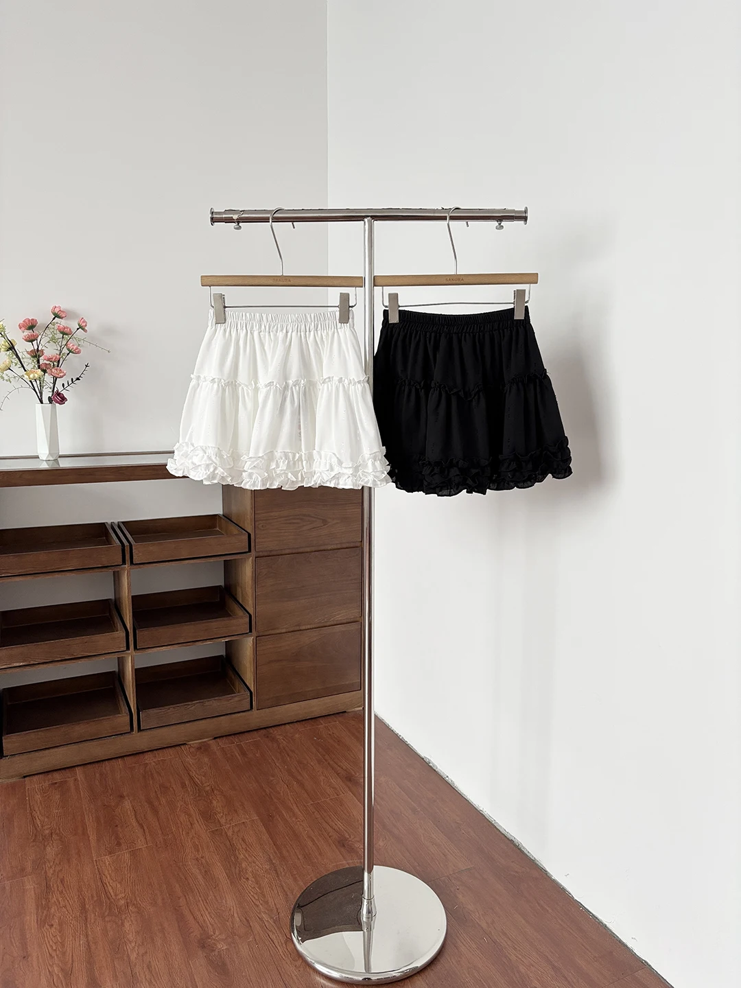 

DIYI White Elastic Waist Half Skirt Women's Summer New Gentle Puffy Skirt Anti-static Color Standard Fit Polyeste...