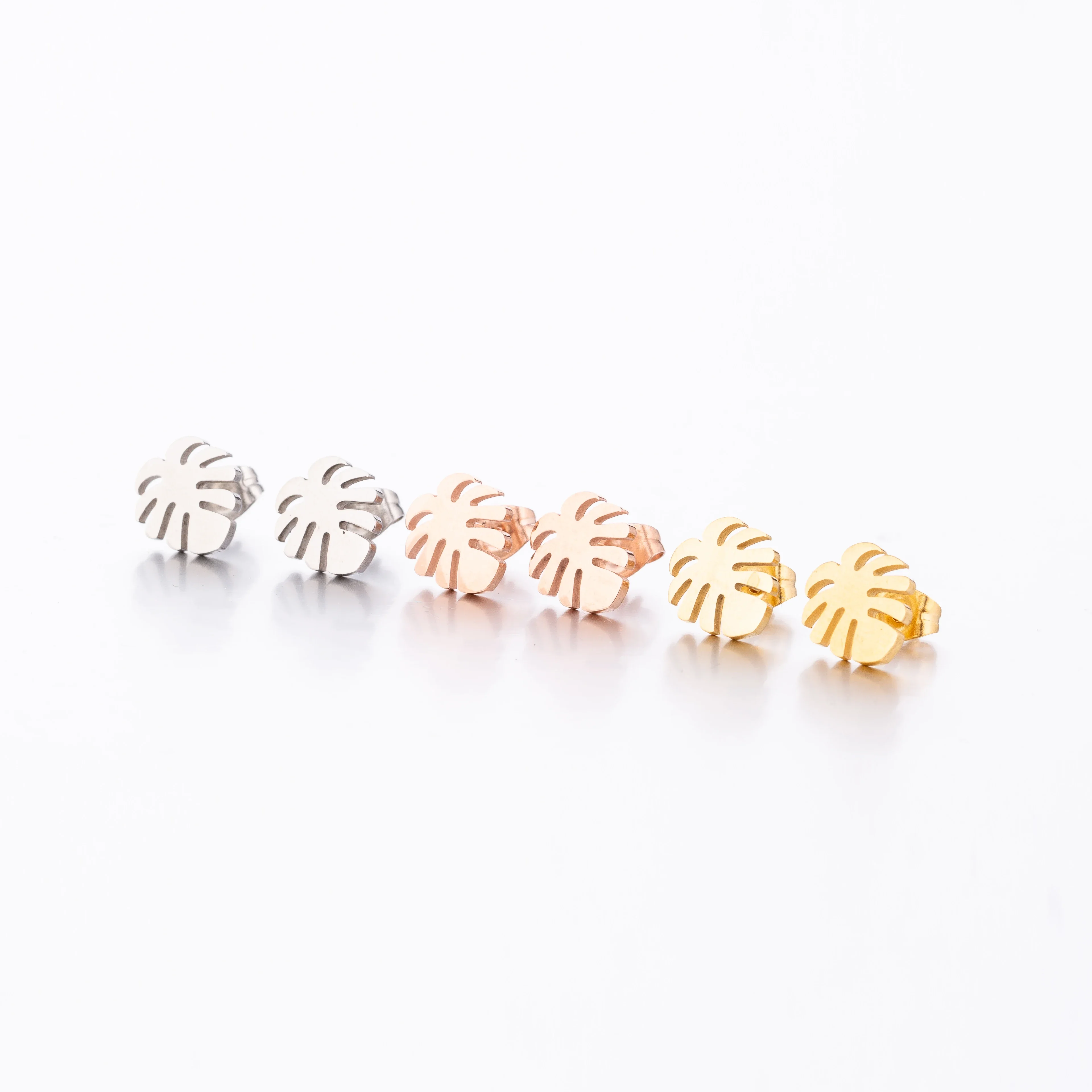 New Fashion Small Tiny Tropical Leaf Earring Monstera Leaves Ear Stud Plant Wood Brincos Bff Gift 2021 Stainless Steel Jewelry