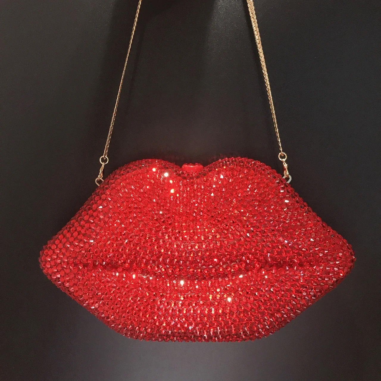 Red lips diamond-encrusted dinner bag European and American style solid color banquet diamond with diamonds hand-held women' bag