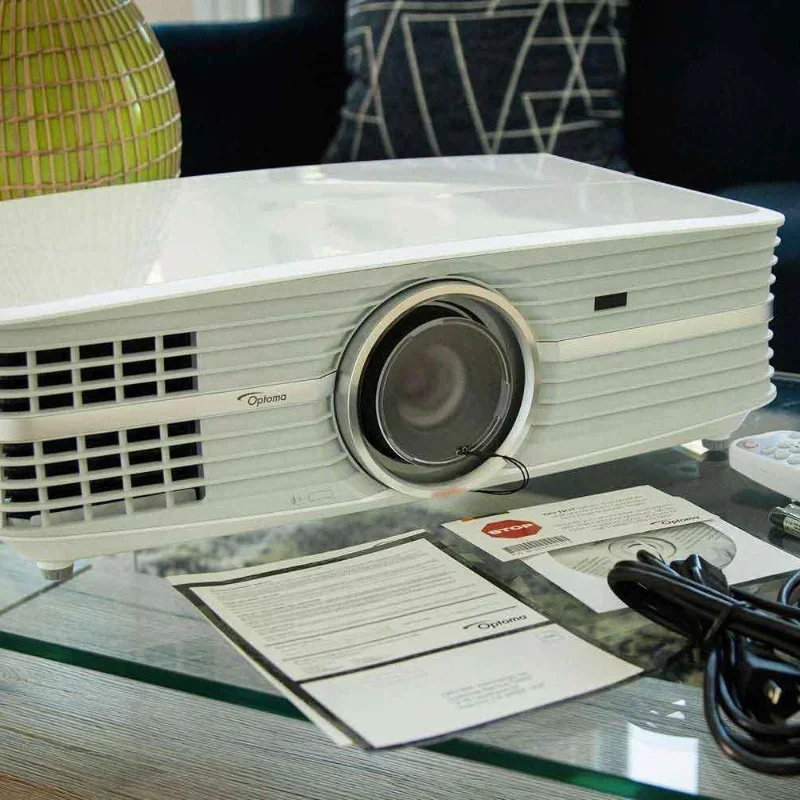 خصم مبيعات الصيف على جهاز عرض المسرح المنزلي Optoma UHD60 4K عالي الوضوح