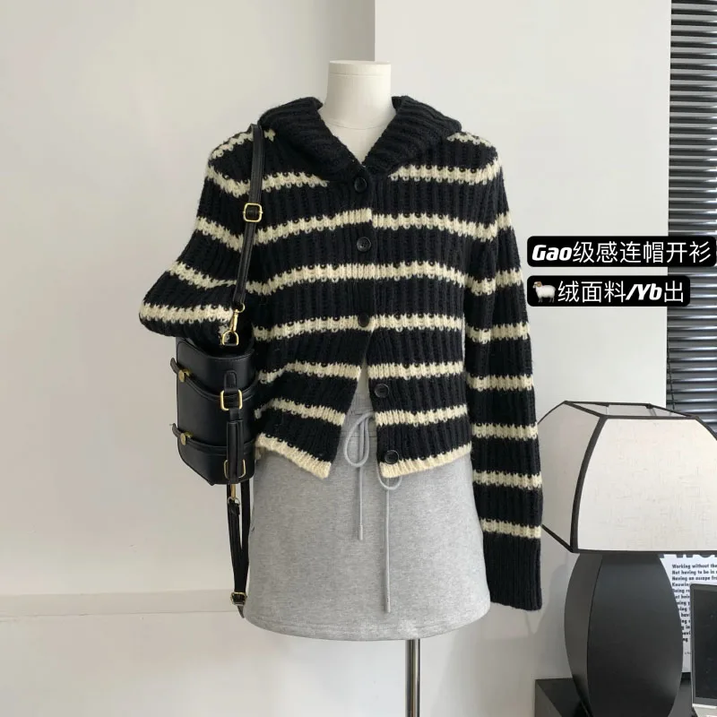 Long-sleeved Vintage Striped Sweater Women's Aesthetic Girly Sweater Knitted Street Design Cardigan Women New Tops