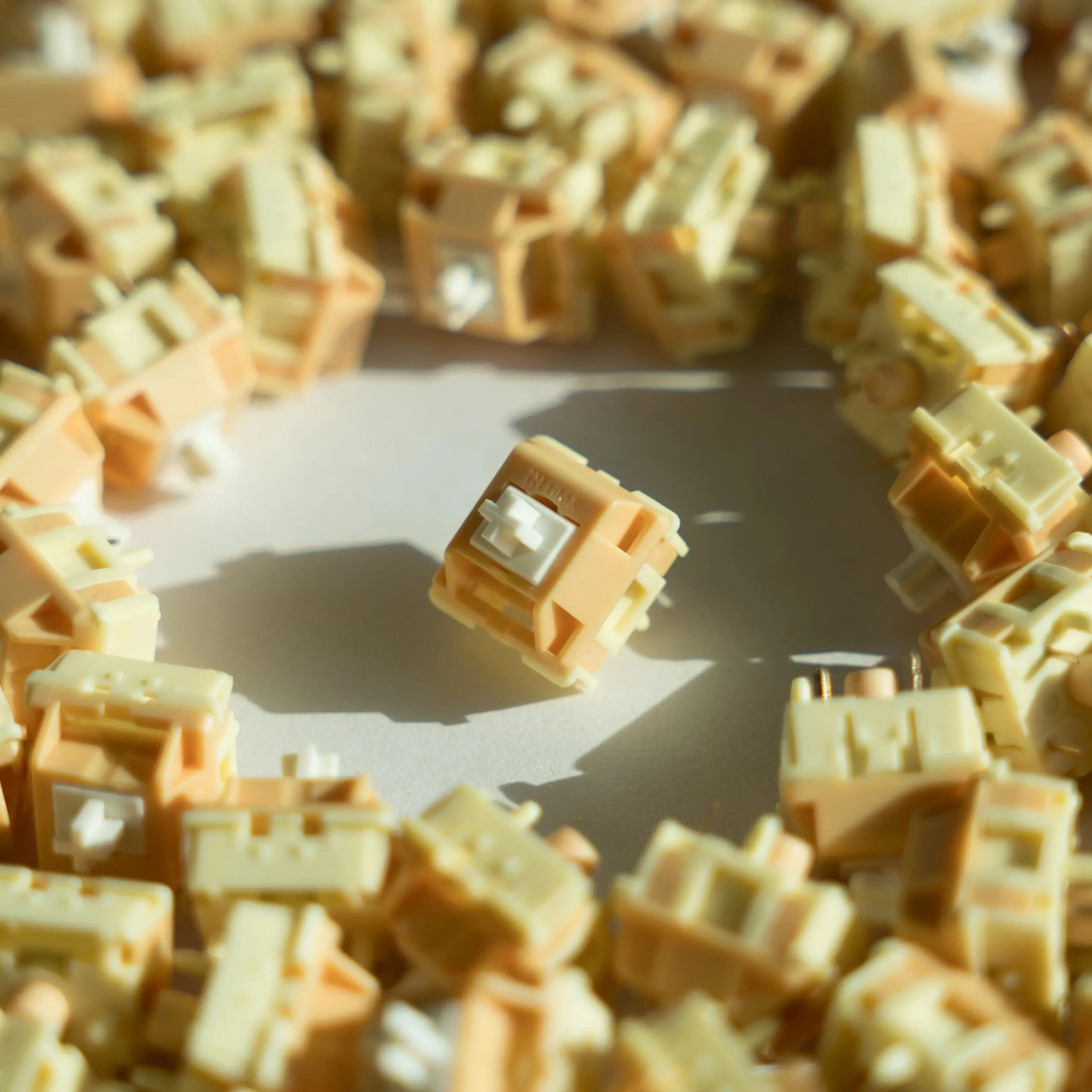 Egg Yolk Pastry Switch Linear Pre-Lubed 5 Pins HotSwap M2 Stem HMX Switches For Mx Mechanical Keyboard 기계식 키보드 축