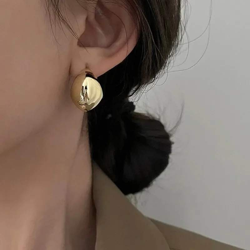 Modern Jewelry Popular Design Smooth Ruond Earrings For Women Female 2024 Trend New Cool Trend Ear Accessories image 2