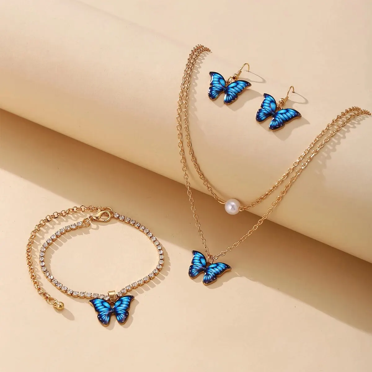 3pcs Butterfly Pendant Necklace, Earrings and Bracelet Combination Set, Suitable for Women to Wear at Parties