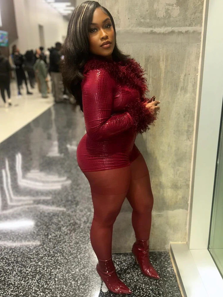 秋のレディースファッション、ストレッチファーのパッチワークPUクロップジャケットとショートパンツの2ピースセット、セクシーなクラブ向けツーピースセット