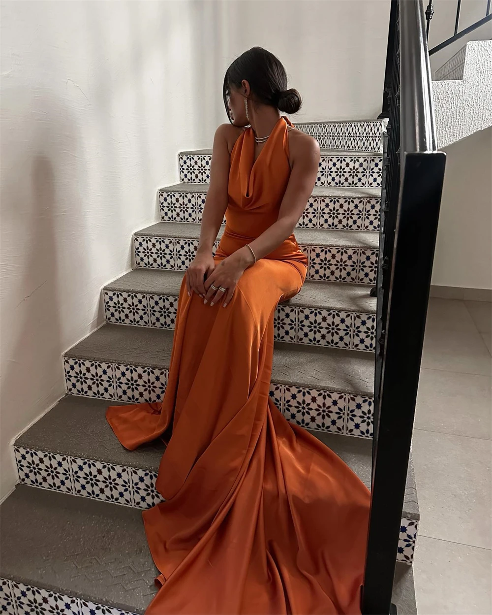 Exquisite	Halter Sheath Cocktail Party  Fold Draped Satin Prom Dresses vestidos para mujerفستان سهرة نسائيdresses for women 2023