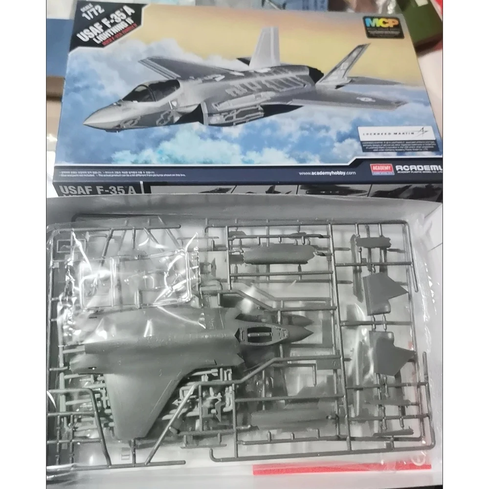 Academy 12507 1/72 échelle USAF F35 F35A F-35A Lightning II avion de chasse Jet plastique assemblage modèle Kit passe-temps artisanat jouet