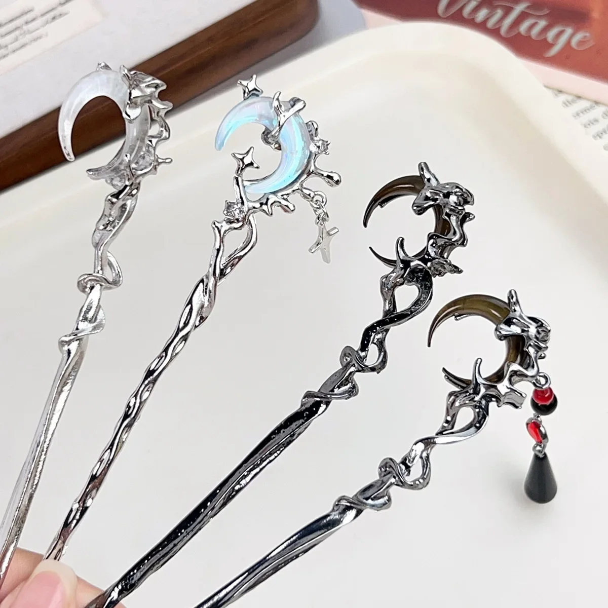 สไตล์จีน Crescent Hairsticks Moon Hairpin Uniche Hairpin Elegant Hairstick อุปกรณ์เสริมสําหรับผู้หญิง